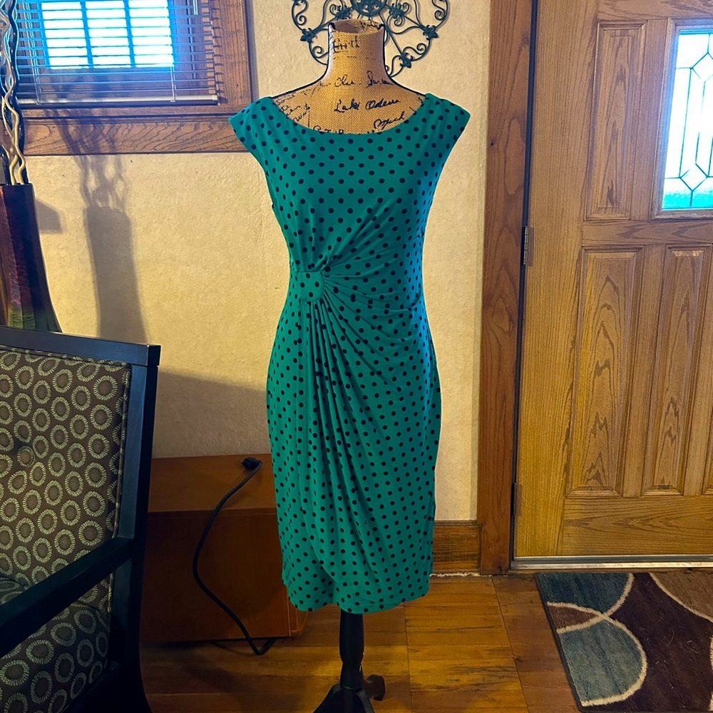 CONNECTED Women Size 8 Green Polka Dot Boat Neck Cap Sleeve Sheath Dress